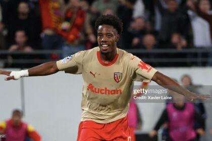 Elye Wahi stuns Arsenal