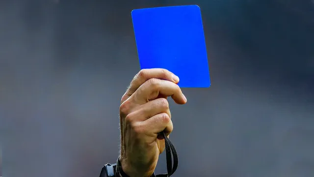 #MaxSports: Blue cards to be introduced in football