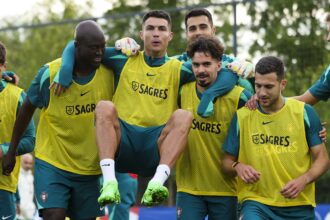 Pass on Ronaldo's values